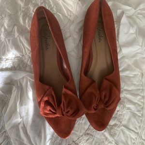 Rust kitten heels